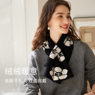 小围巾女护颈羊毛秋冬2025新款百搭护颈小围脖妈妈围巾礼物礼盒装