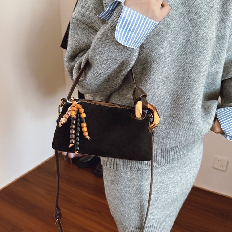 麂皮绒手拎包包女式2025新款秋冬复古外出单肩包高级感通勤斜挎包