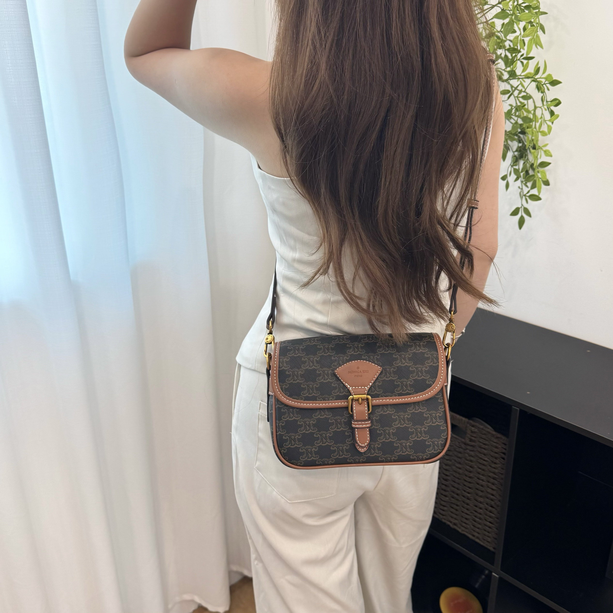 今年流行包包女2025新款时尚印花通勤小方包百搭宽肩带单肩斜跨包