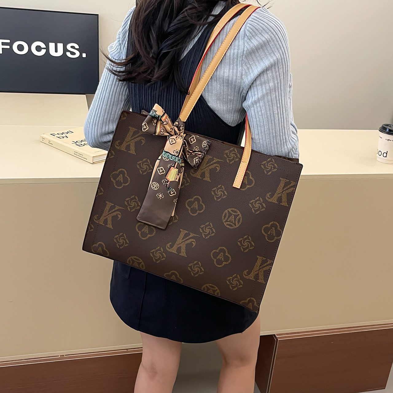大包包托特包女大容量2025新款潮秋冬感单肩包小众气质手提包