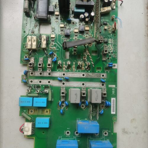 议价ABB ACS800拆机电源驱动板 RINT-5514C 专维修