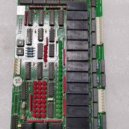 议价KSON-8051恒温恒湿板，拆机品，成色如图。主板完整，接维修