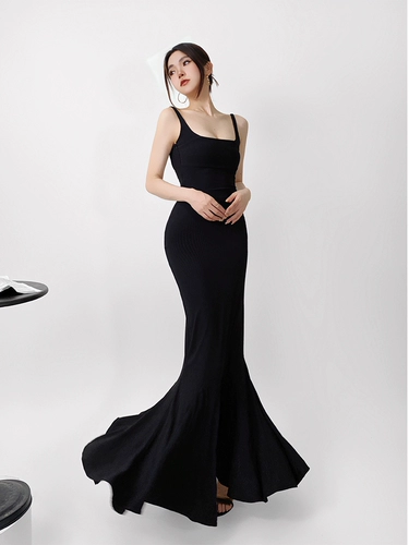 Черное летнее приталенное боди, длинная юбка, эффект подтяжки