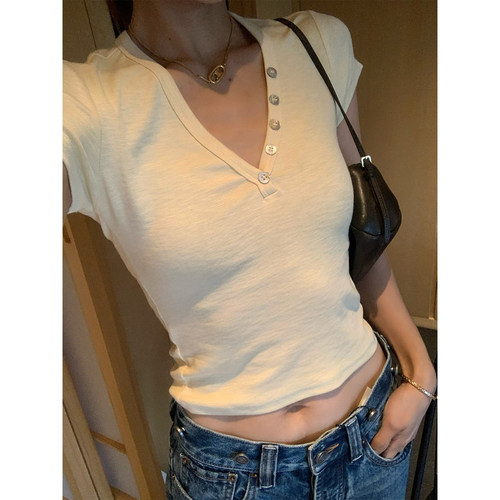 纽扣短款T恤女修身显瘦上衣女