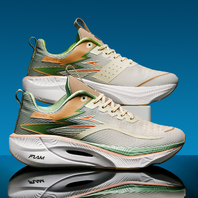 新款专业男童碳板跑鞋儿童运动鞋中大童板鞋青少年学生跑步鞋男生