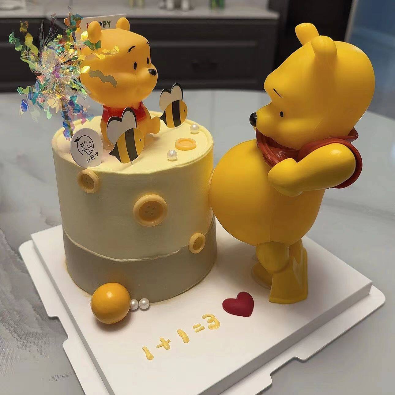维尼熊生日蛋糕摆件跳跳虎图片