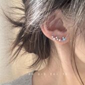 如蝶在野 迷你土星钛钢耳骨钉流星雨双耳洞叠带耳蜗钉高级感耳钉