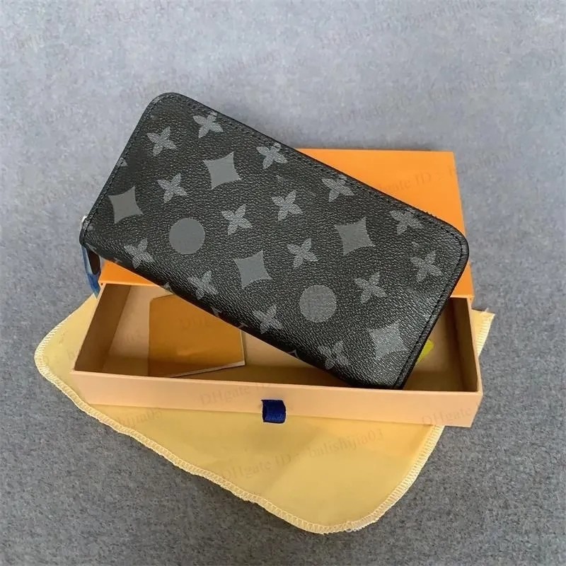 thumbnail for 60017#  designer Luxury wallet With box