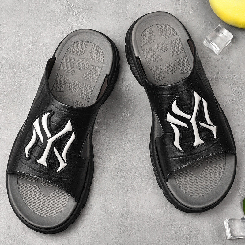 SANDALS MENS SUMMER LEATHER SOFT-SOLED NON-SLIP BEACH SHOES 2022 NEW TRENDY PLUS SIZE CASUAL OUTDOOR WEAR DUAL-PURPOSE SANDALS