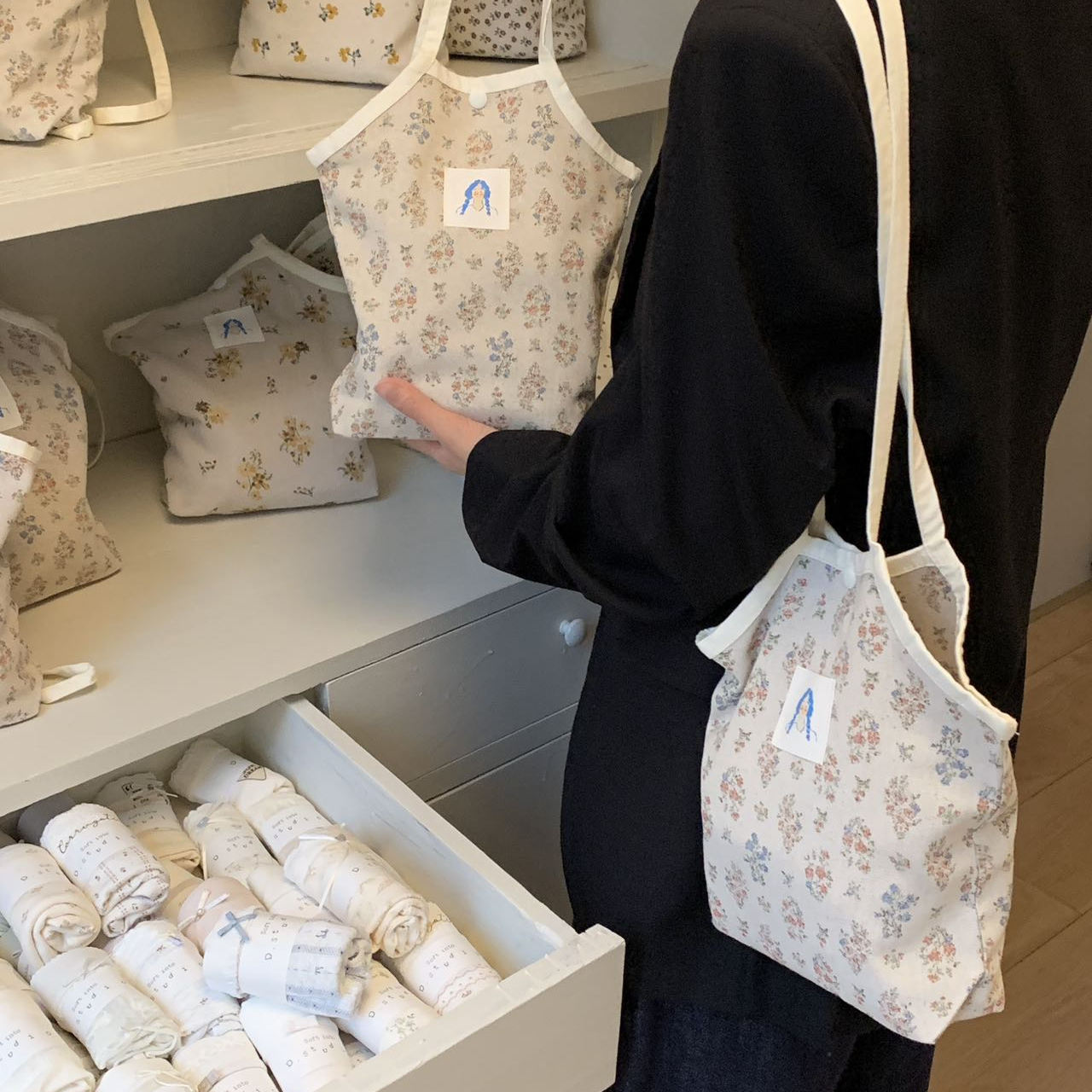 杜小宅氛围感碎花可挎包温柔内裤