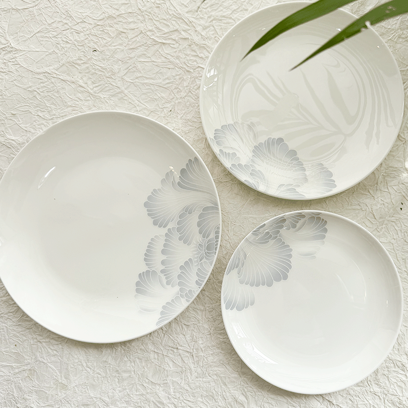 后海釉中彩2025新款骨瓷盘子