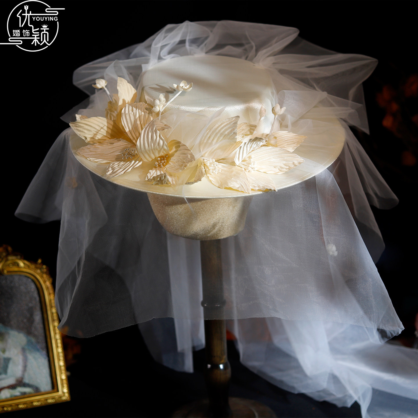 新款轻盈质感绢纱立体烫花法式礼帽蓬蓬头纱新娘头饰婚纱跟妆帽子