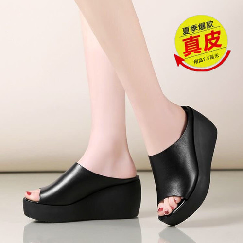 2025新款坡跟拖鞋女夏季真皮高跟外出百搭外穿凉拖鞋厚底女凉鞋