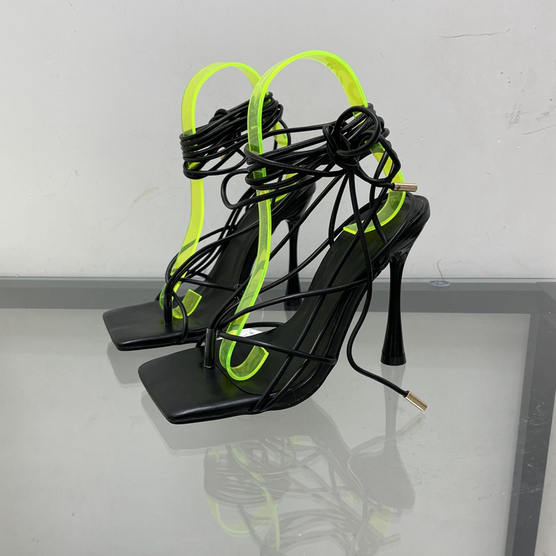 今年流行的凉鞋女ins潮网红法式夏日小高跟百搭夹趾绑带细高跟鞋