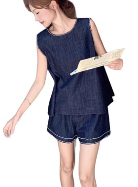 简约复古深蓝色包边牛仔套装女2025夏季时尚感无袖上衣短裤两件套