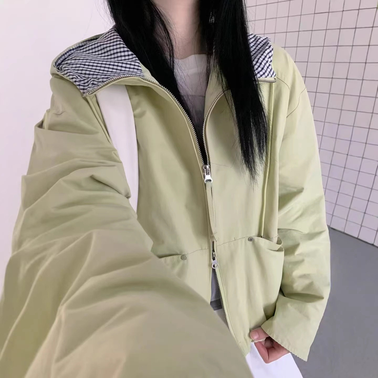 2026年春款外套女撞色格子连帽学院风长袖开衫外套慵懒风上衣新款
