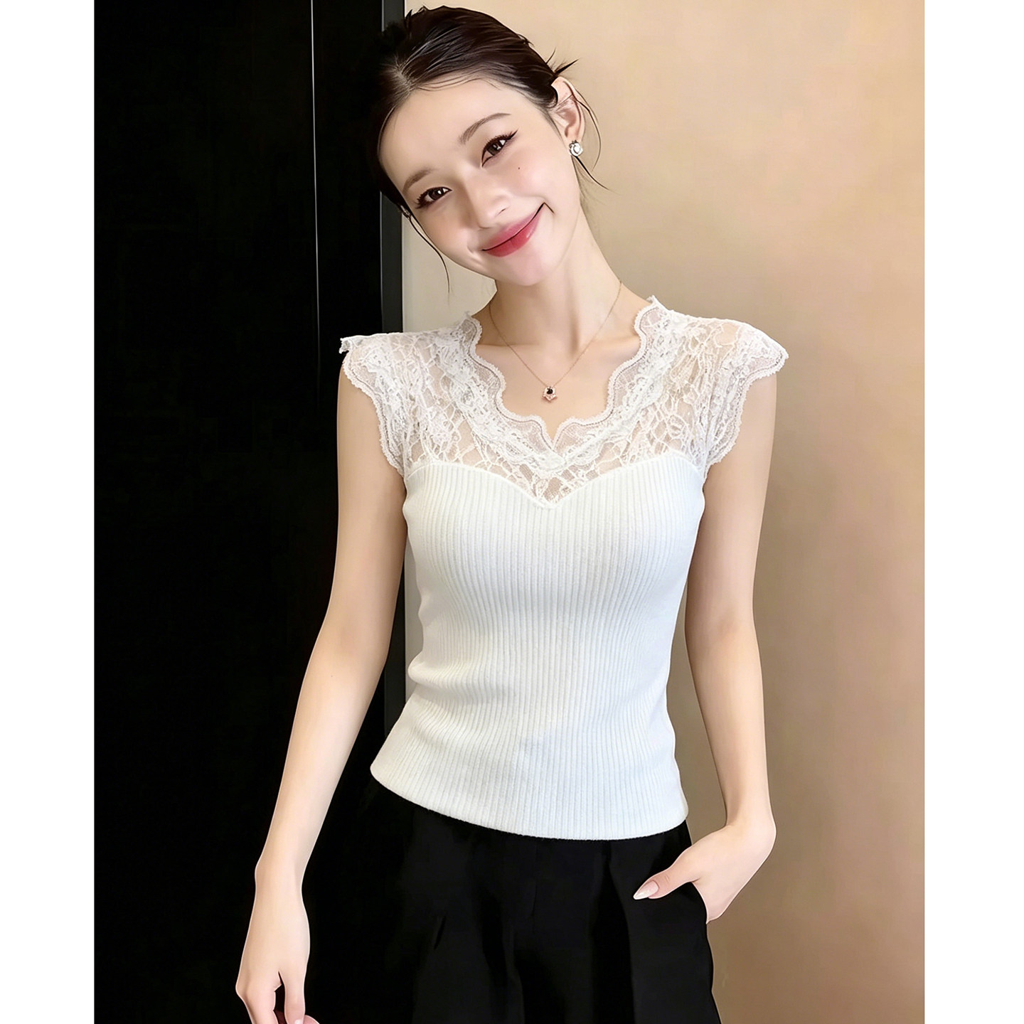 白色蕾丝拼接背心女夏装性感V领透视无袖上衣紧身外穿内搭小衫潮