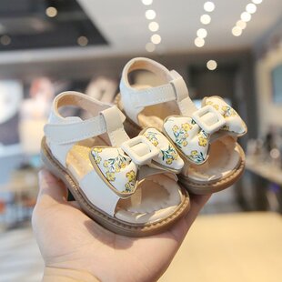 可爱风儿童学步鞋子婴幼儿防滑凉拖鞋夏季新款凉鞋女宝宝沙滩鞋子