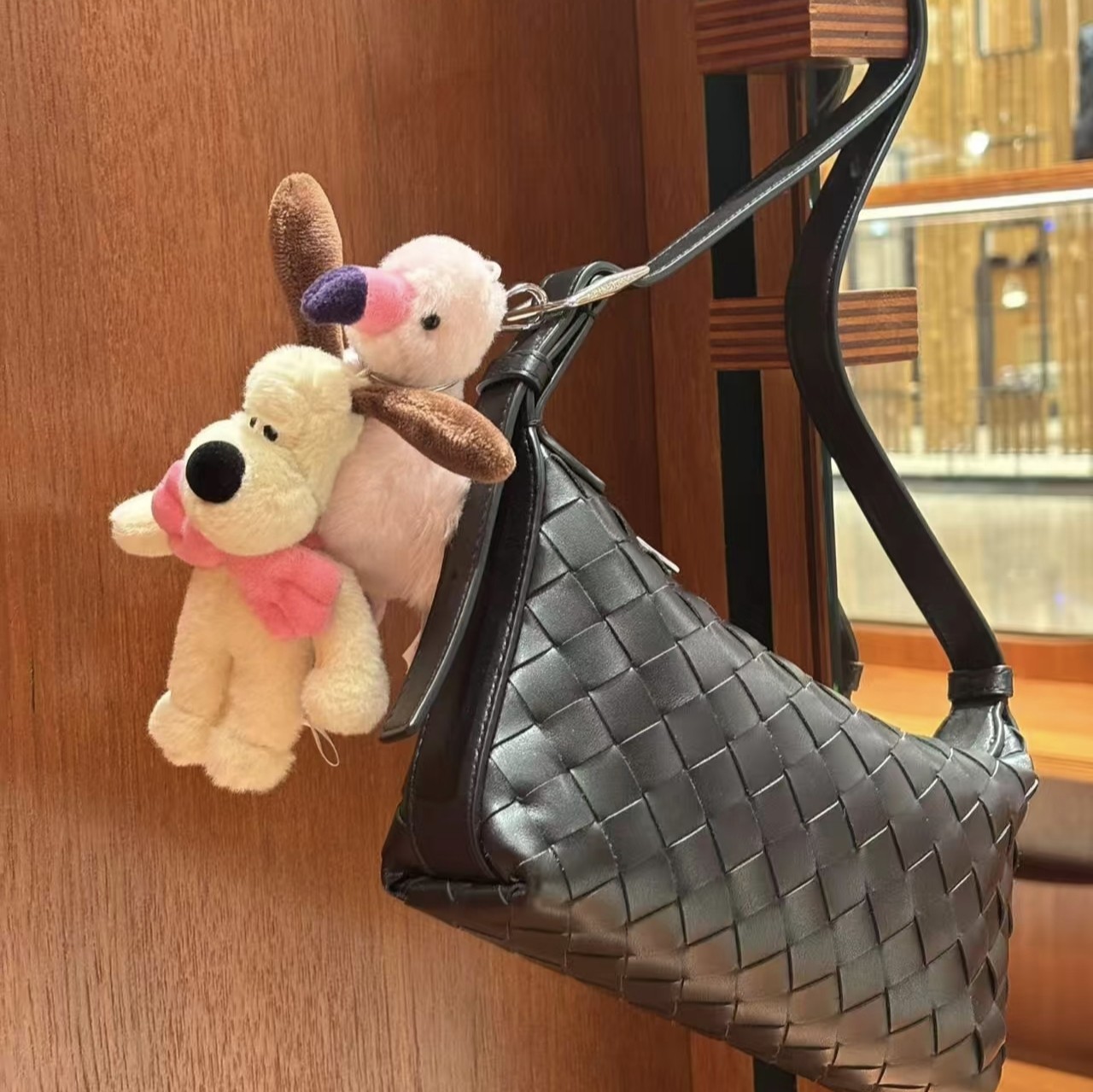 【香姐严选】编织羊皮通勤腋下包 简约百搭,箱包皮具/热销女包/男包,通用款女包,淘宝优惠券,粉丝福利购,淘宝优惠卷