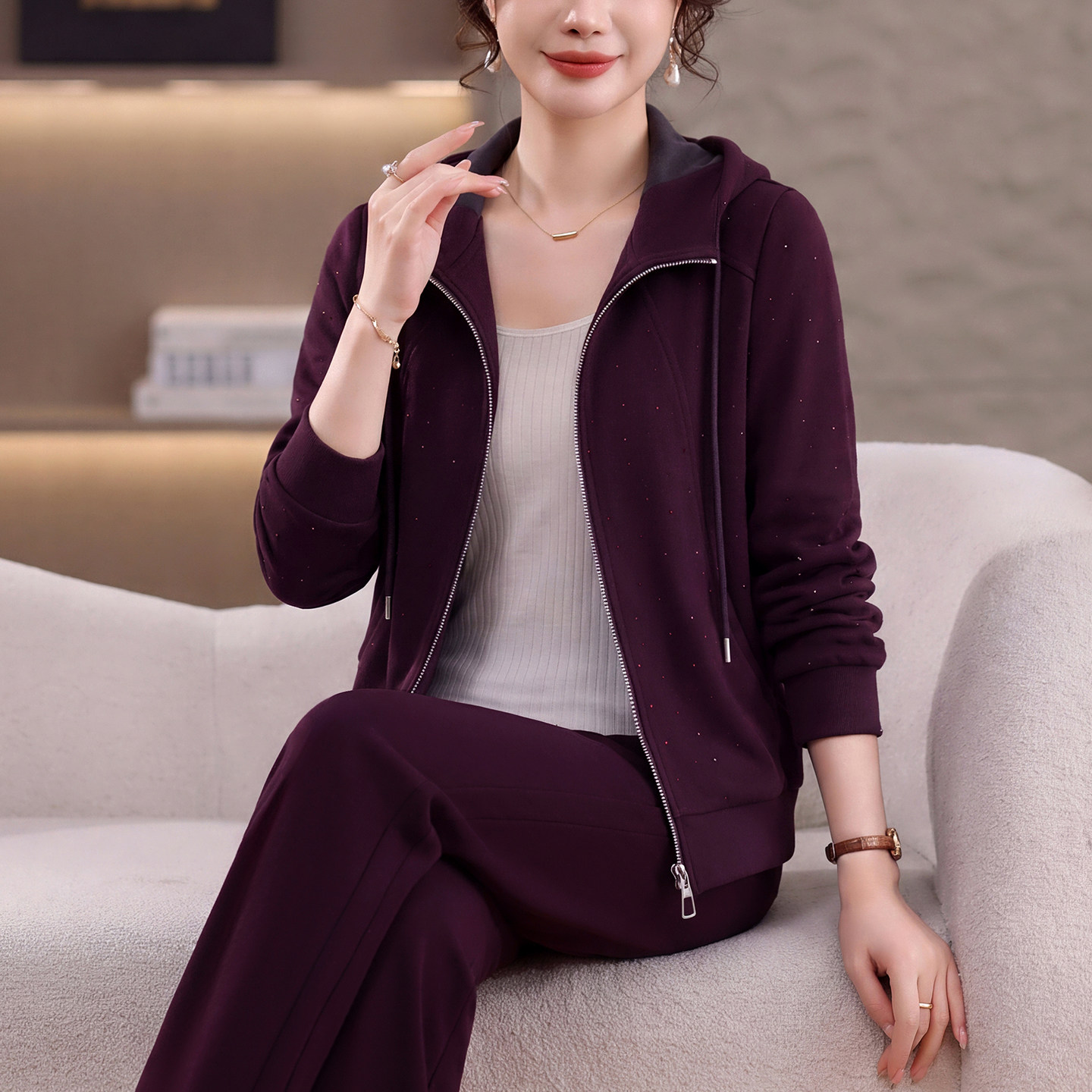 时尚休闲运动套装女秋季新款修身型连帽开衫两件套中年妈妈装洋气