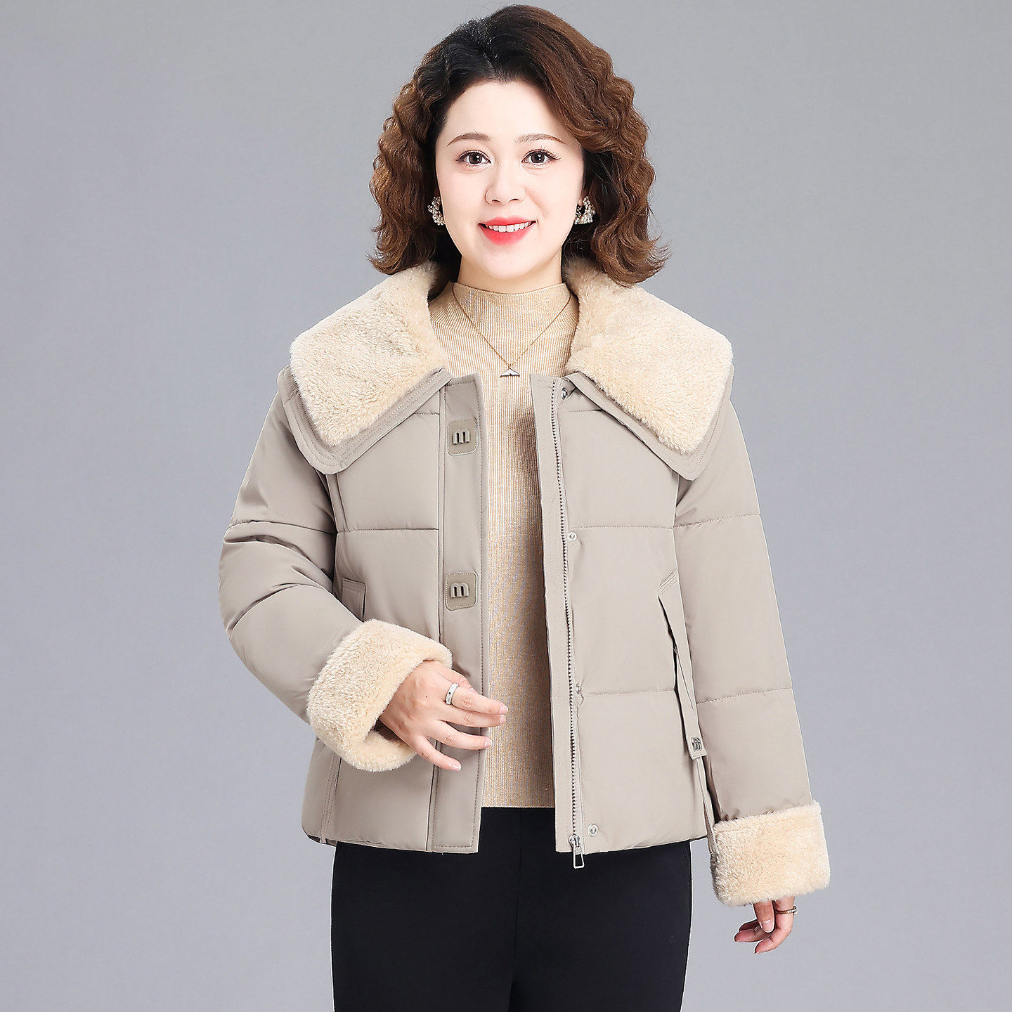 优娜迪羊羔绒领棉服女中老年加厚保暖宽松外套时尚高级感棉袄洋气