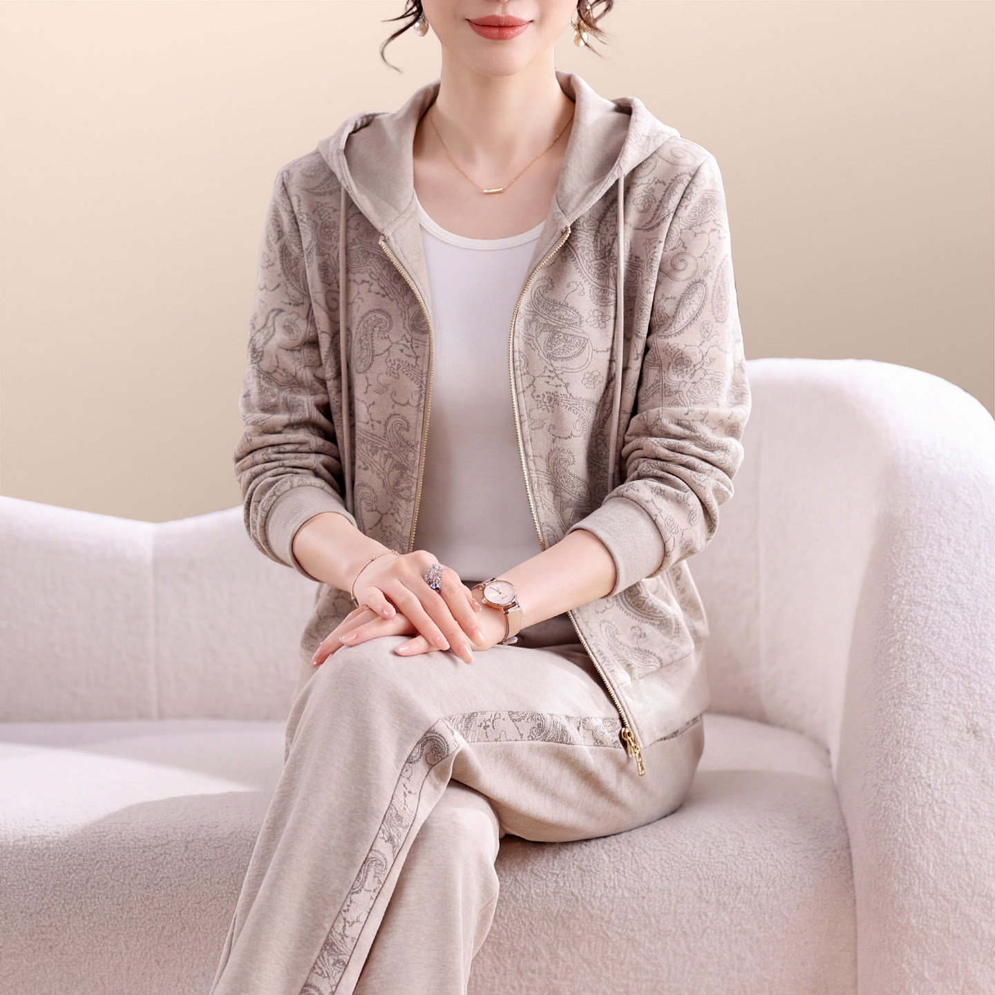 花色运动套装女春秋季2026新款时尚宽松洋气质妈妈连帽卫衣两件套