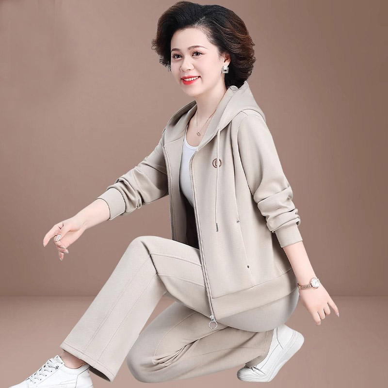 妈妈春装运动服套装新款洋气两件套50岁中老年人女春秋季卫衣外套