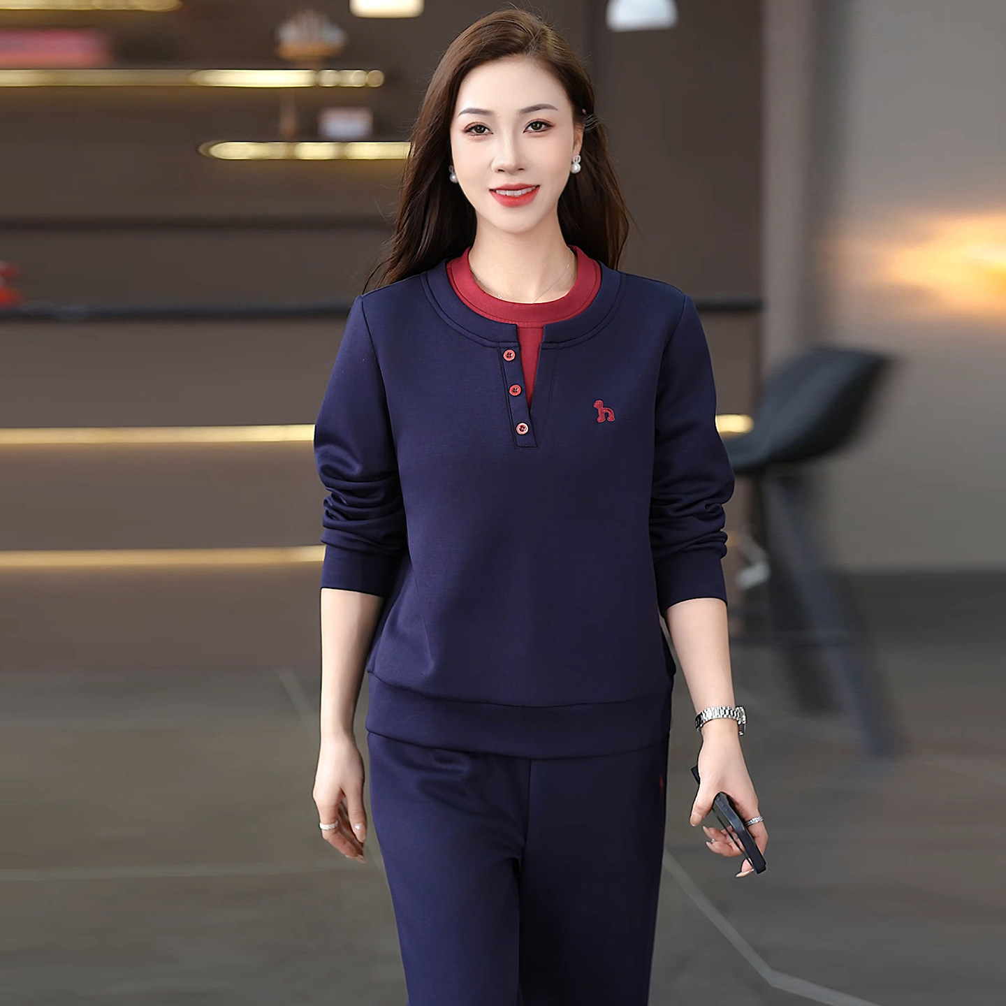 新款时尚休闲运动套装女秋季撞色圆领长袖阔腿显瘦两件套运动穿搭