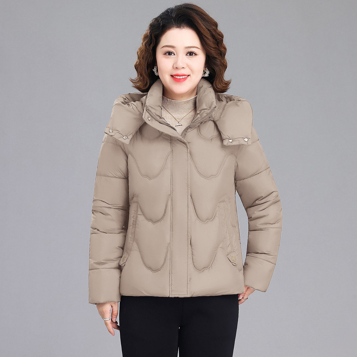 中老年棉服女加厚保暖连帽棉衣冬季妈妈装大码外套棉袄显瘦减龄