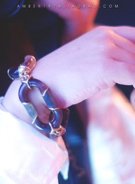 No.222 Ann Taylor 幸运马蹄铁 合金古铜镀金镶嵌玳瑁色宝石手链