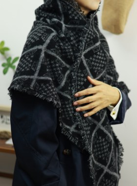 【LU】羊绒提花双面三角巾厚实
