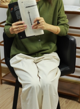 【LU】 简约  羊绒女圆领宽松毛衣针织打底衫开衫