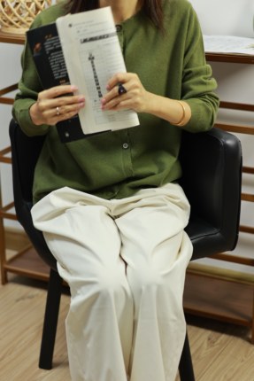 【LU】 简约  羊绒女圆领宽松毛衣针织打底衫开衫