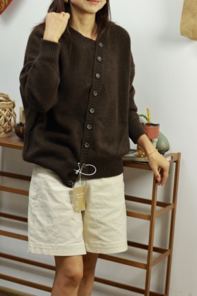 【LU】  斜来无事   牦牛绒斜襟双线厚开衫  不规则门襟外套 咖色