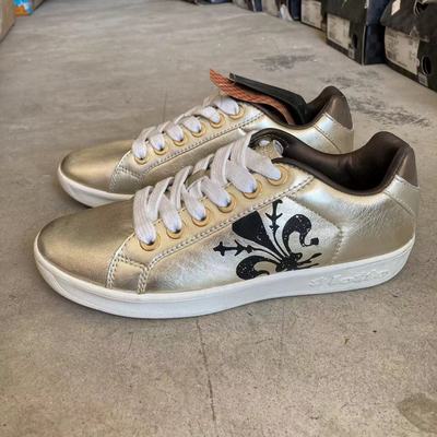 lotto乐途女子运动鞋头层牛皮