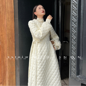 2023冬季新款甜酷女孩韩系V领菱形格拼接毛毛系带中长款羽绒棉服