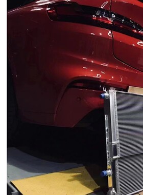 SnowTech加大中冷水箱适用宝马新款X3M/X4M S58 X3 X4 B58