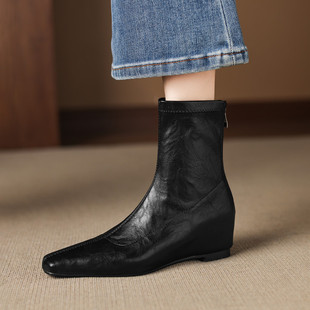 欧美风显瘦方头坡跟短靴子后拉链内增高中跟短靴大码40 41 42 43