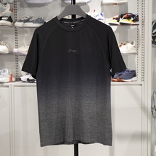 李宁吉米巴特勒篮球系列短袖男子2025夏弹力一体织修身T恤ATSV049