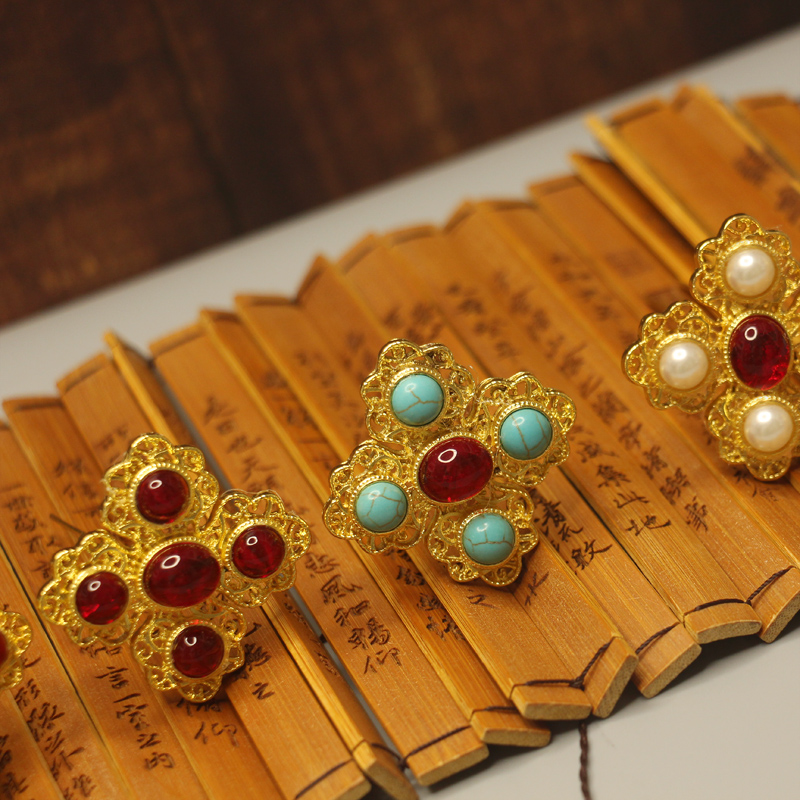唐風(fēng)仿花絲多寶四方盤發(fā)釵紅琉璃掐絲敦煌風(fēng)漢服掩鬢發(fā)飾古風(fēng)頭飾