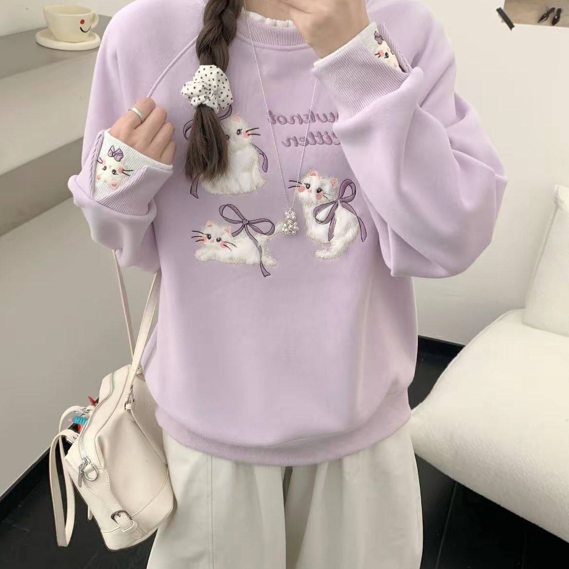 可爱猫咪蝴蝶结刺绣圆领卫衣女秋冬季加绒加厚宽松甜美风百搭上衣