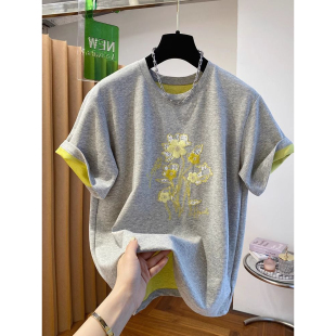 胖妹妹大码300斤灰黄色刺绣短袖上衣女夏季新款显瘦遮肚子半袖T恤