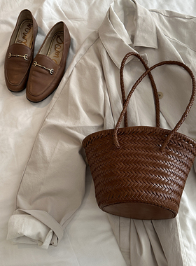 bounded小众原创法式复古头层牛皮真皮编织包水桶小包单肩包菜篮