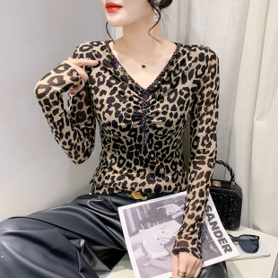 女秋冬 豹纹网纱上衣紧身内搭加绒打底衫 V领T恤女长袖 欧货时尚
