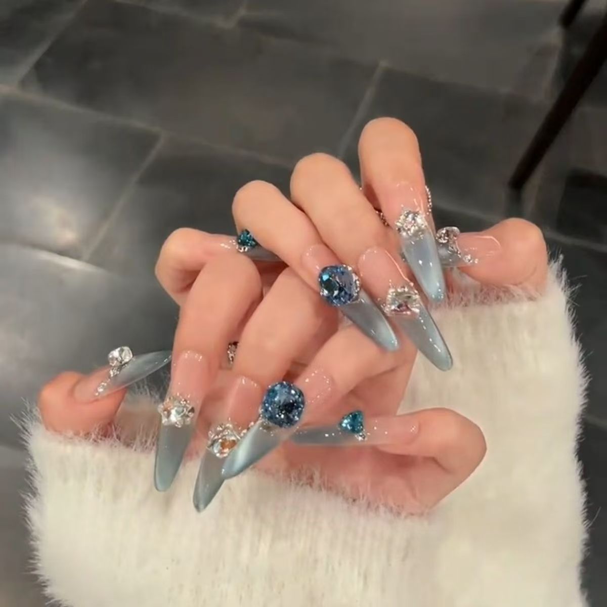 手工穿戴甲水镜猫眼幽蓝纯欲冬日清透感仙气蓝色显白气质美甲