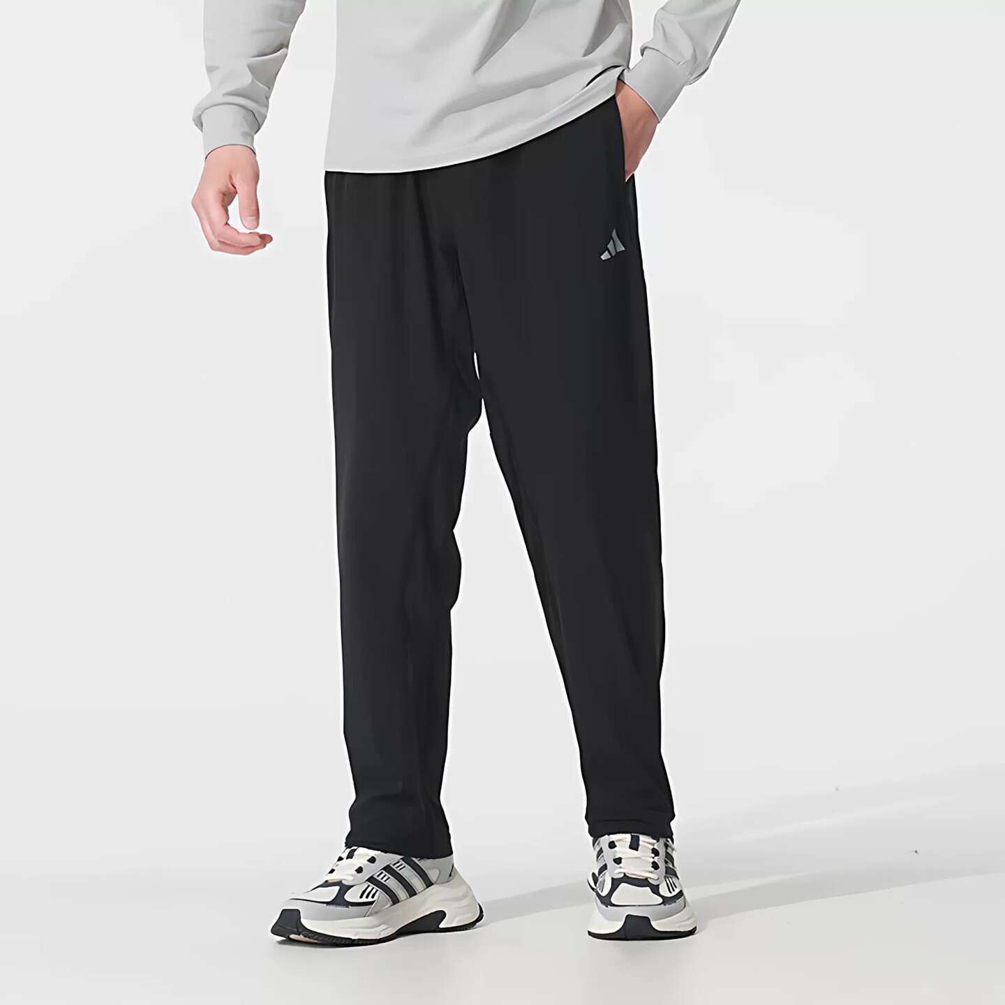 Adidas 阿迪达斯 男子夏季薄款舒适透气速干运动训练长裤 IW8385