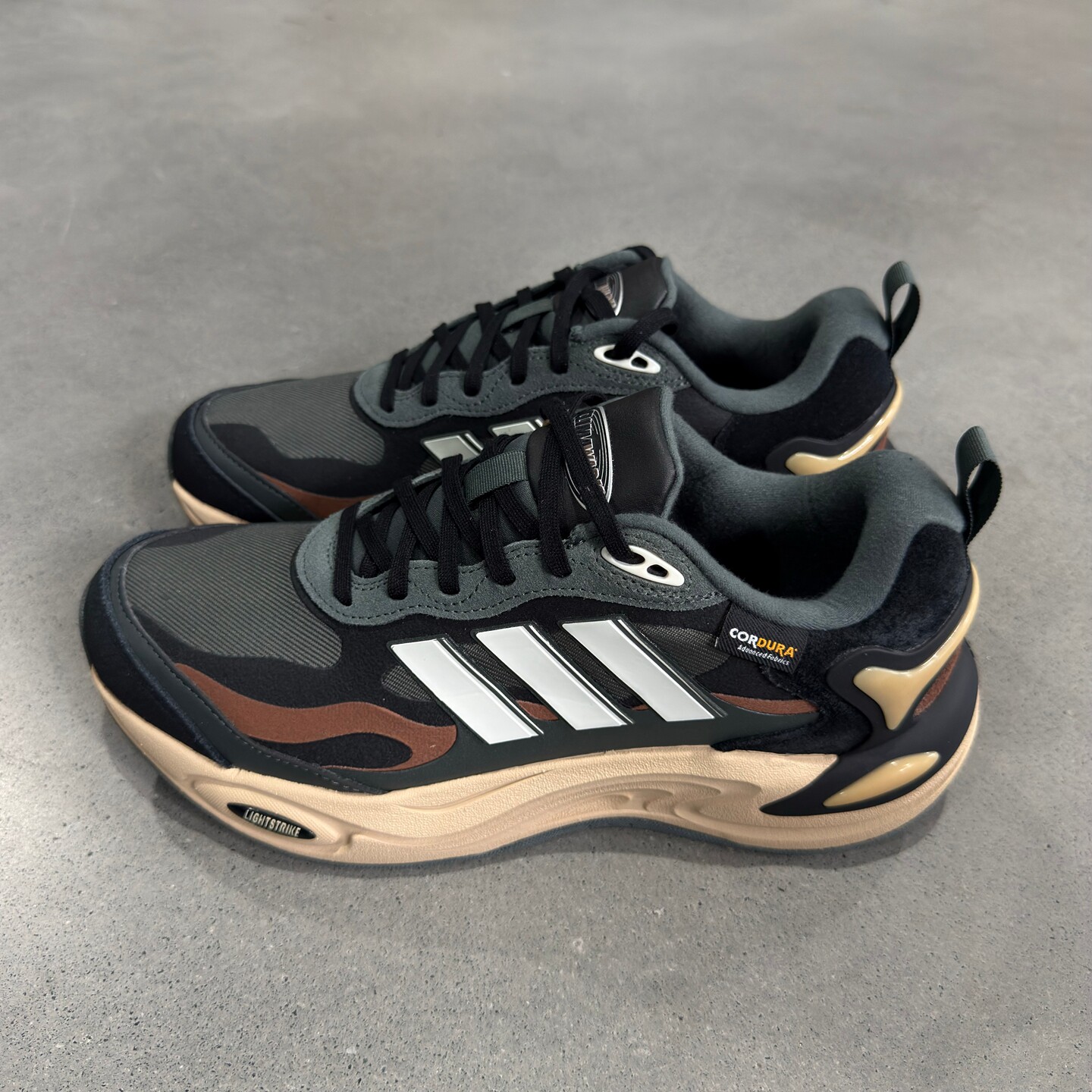 Adidas 阿迪达斯 男秋冬保暖缓震舒适复古百搭运动休闲鞋 IH0476