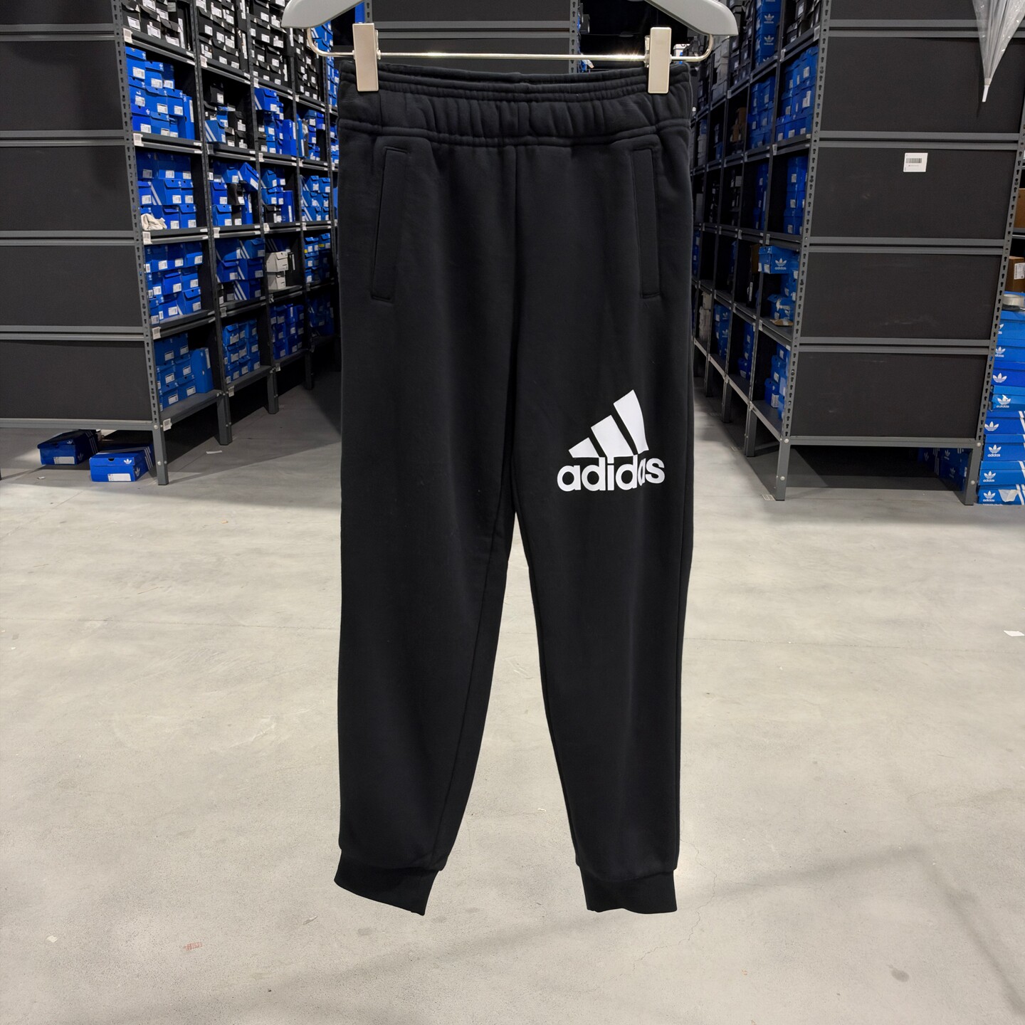 Adidas 阿迪达斯 中大儿童春秋运动休闲针织收口束脚长裤 H47140