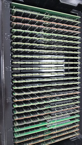 SK 16G 32G DDR4 ECC REG PC4-2133P 2400T 2666 服务器内存