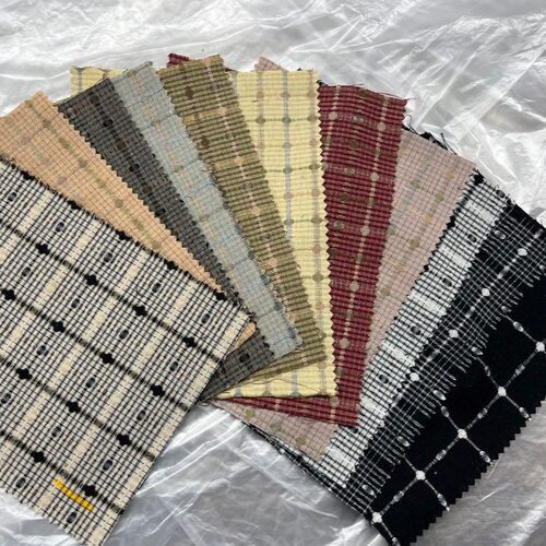日系小清新点子提花面料 棉类色织布 衬衫连衣裙新款布料 厂家现